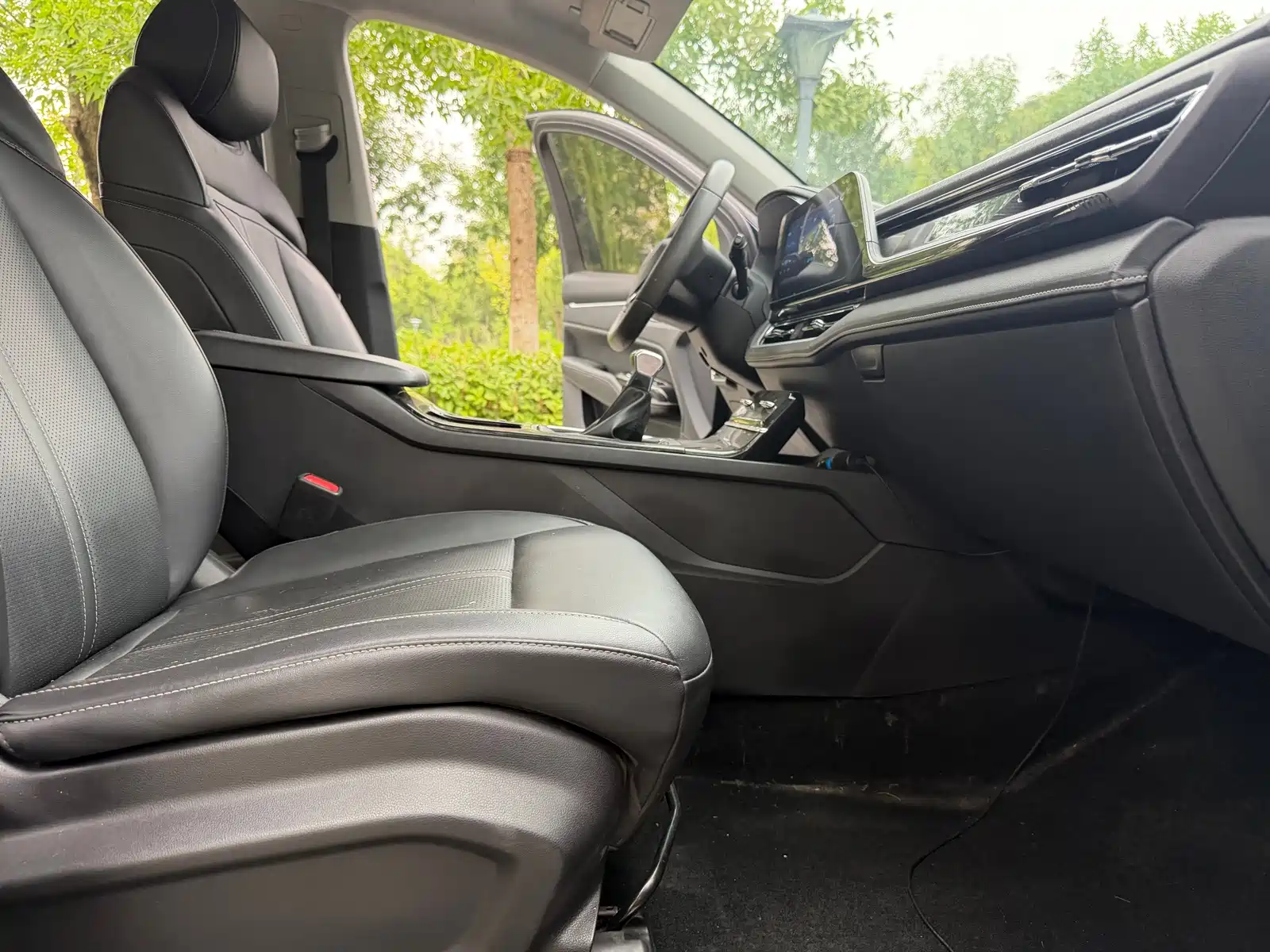 Photo 10 - Wuling Motors Wuling Victory