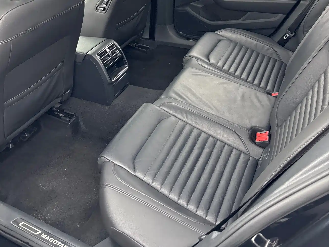 Volkswagen Magotan 2019 330TSI DSG Leading China V фото 11