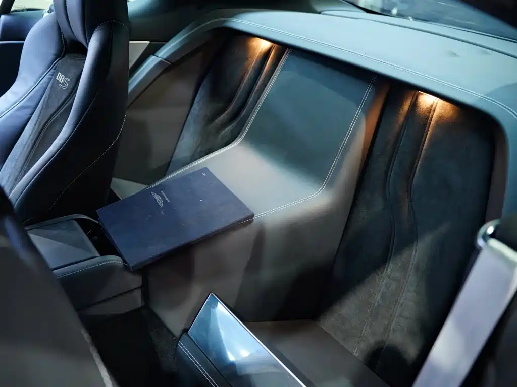 Aston Martin DBS 2010 2009 6.0 Touchtronic Coupe