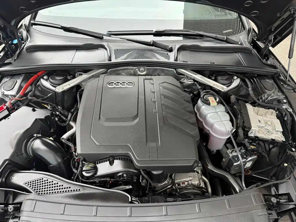 Photo 16 - Audi A4L