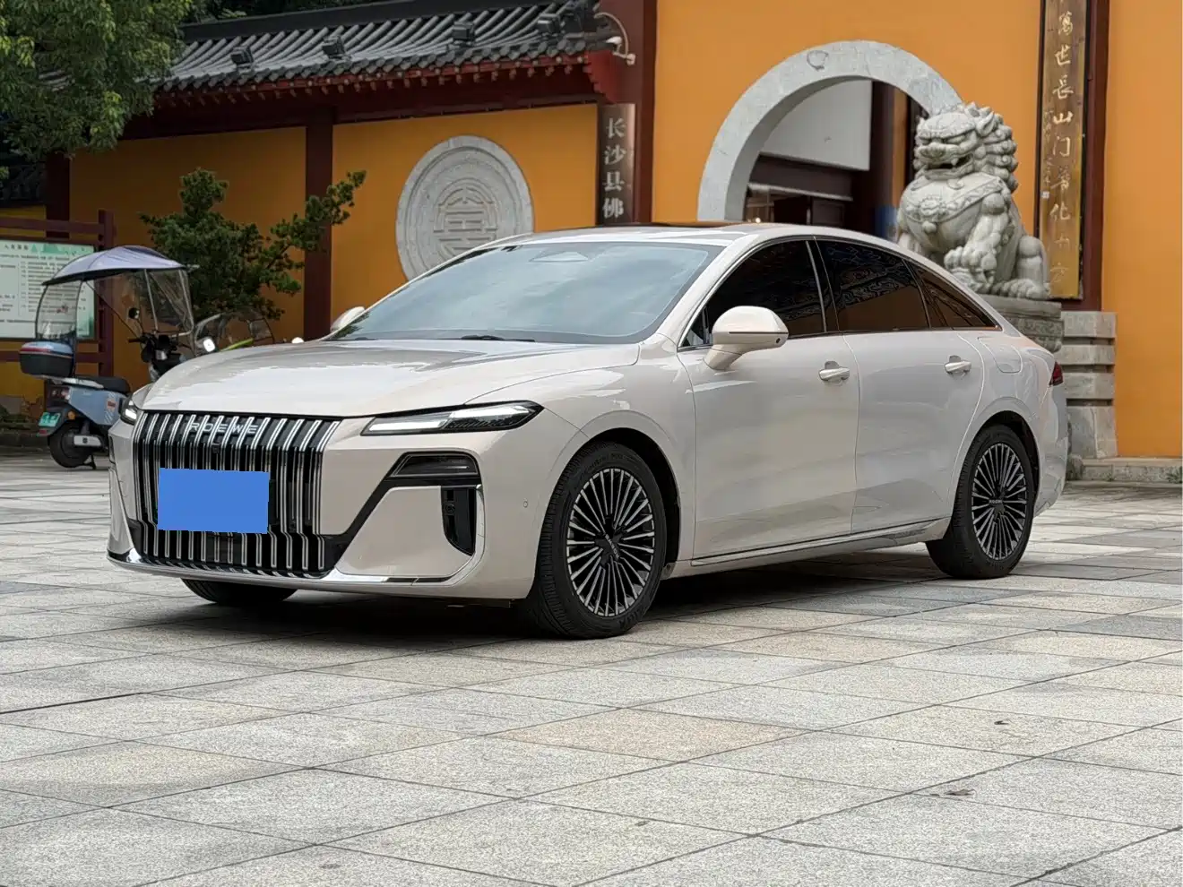 2026 Roewe M7 DMH