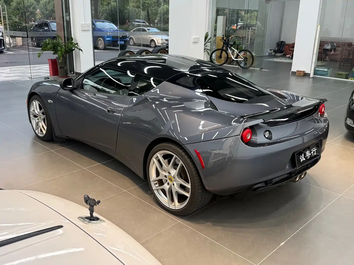 2019 Lotus Evora