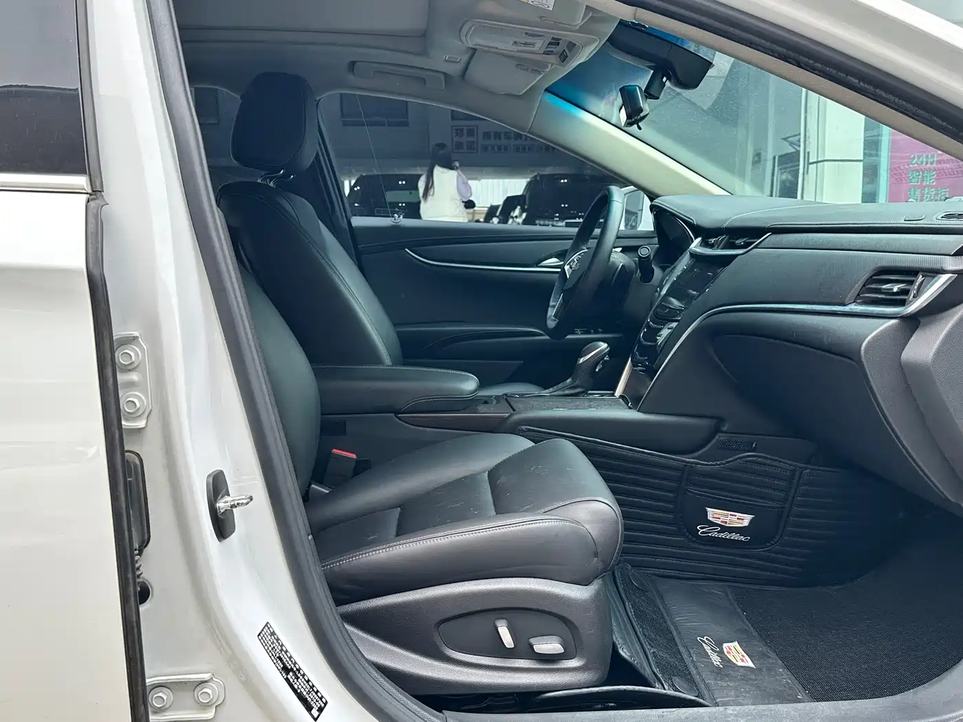 Cadillac XTS 2018 28T Technology фото 9