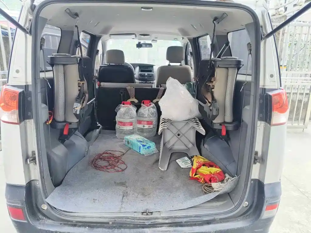Dongfeng ZNA Shuaike 2014 2013 Facelift 1.5L Manual Standard 7-seater China IV
