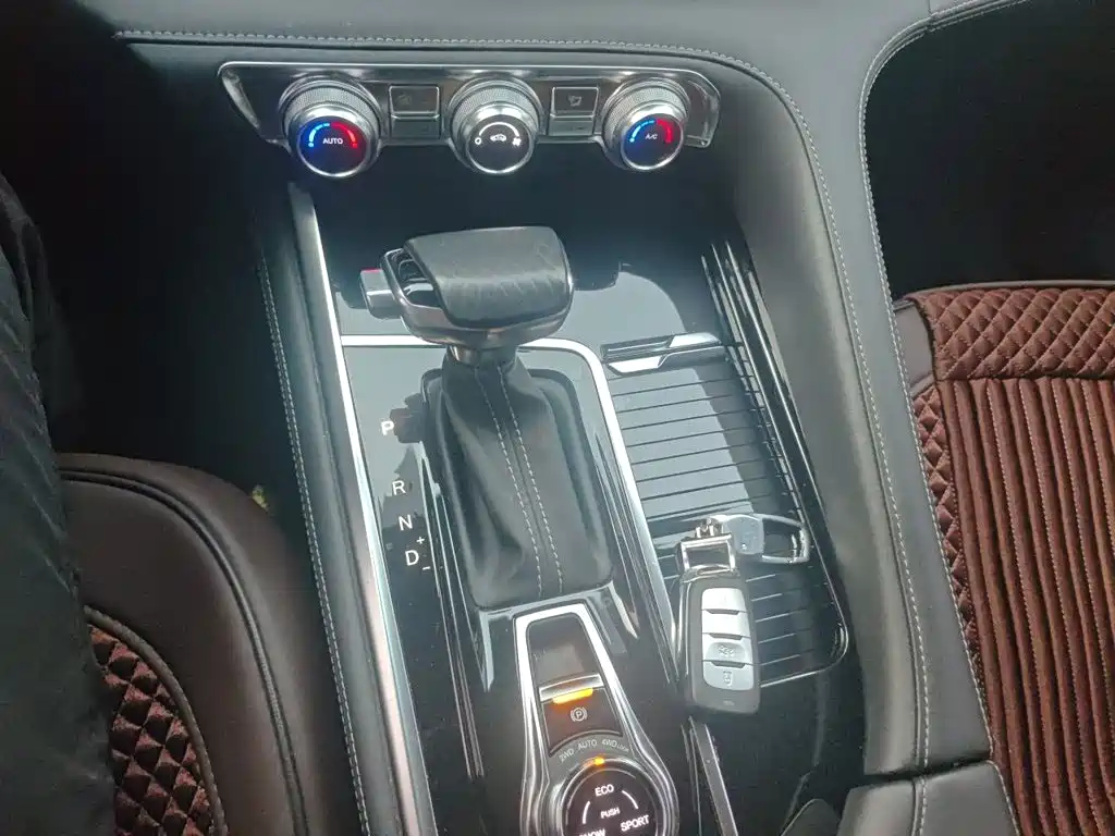 Changan CS95 2019 2019 2.0T 4WD Luxury Model