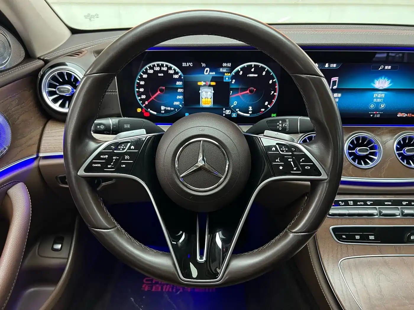 MERCEDES-BENZ E CLASS