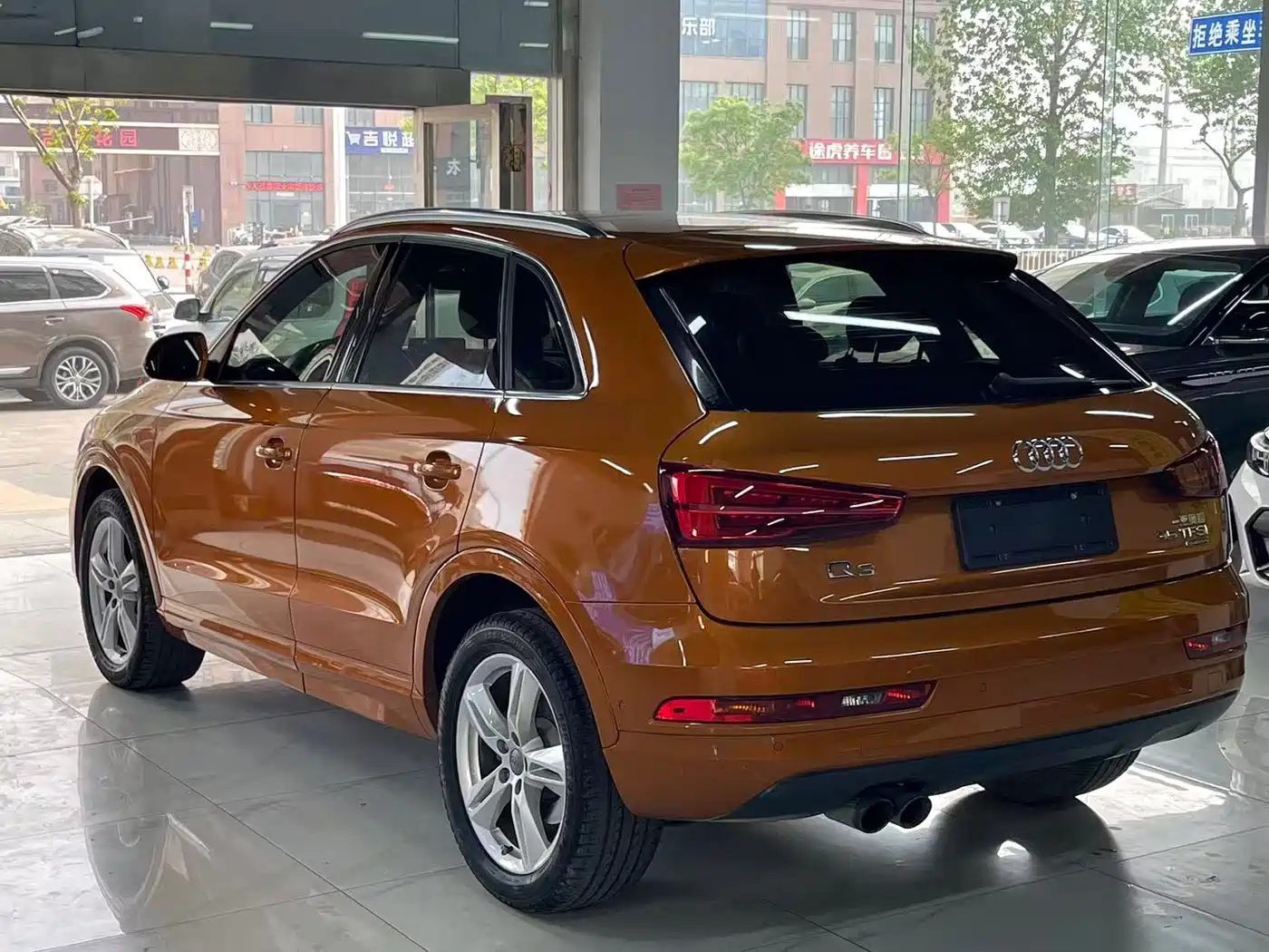 Audi Q3 2016 35 TFSI quattro All-Wheel Drive Fashion Edition фото 5