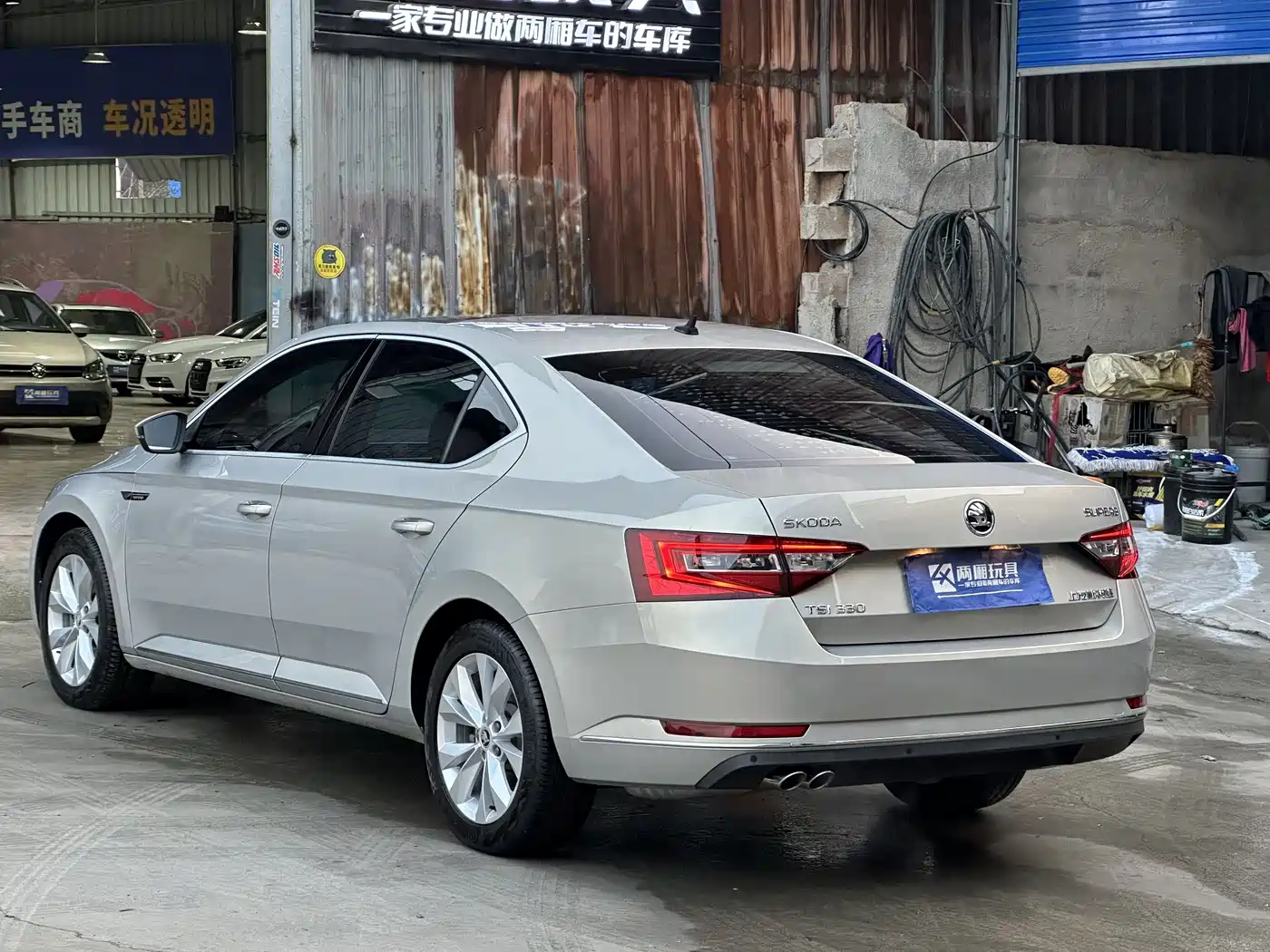 Škoda Superb 2018 TSI330 DSG Comfort Edition China V фото 16