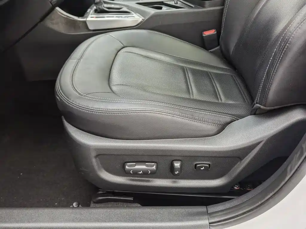 Kia K5 2013 2012 2.0L Automatic DLX