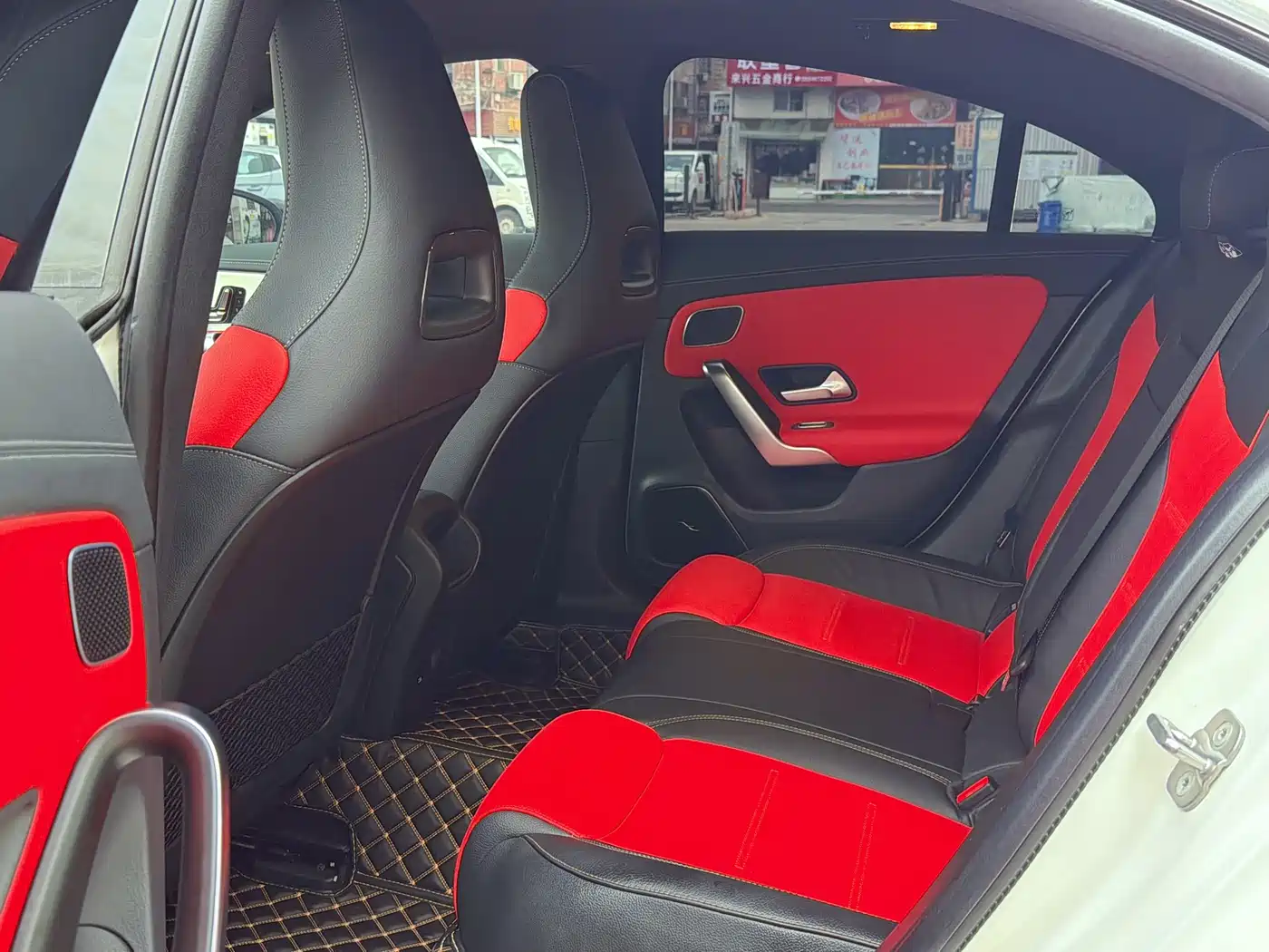 Mercedes-Benz CLA AMG 2024 AMG CLA 35 4MATIC фото 5