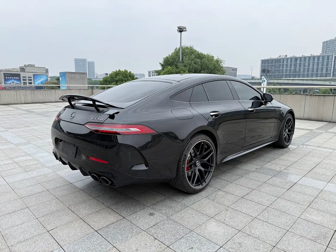 MERCEDES-BENZ AMG GT