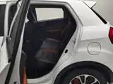 Фото 15 - Geely Vision X3