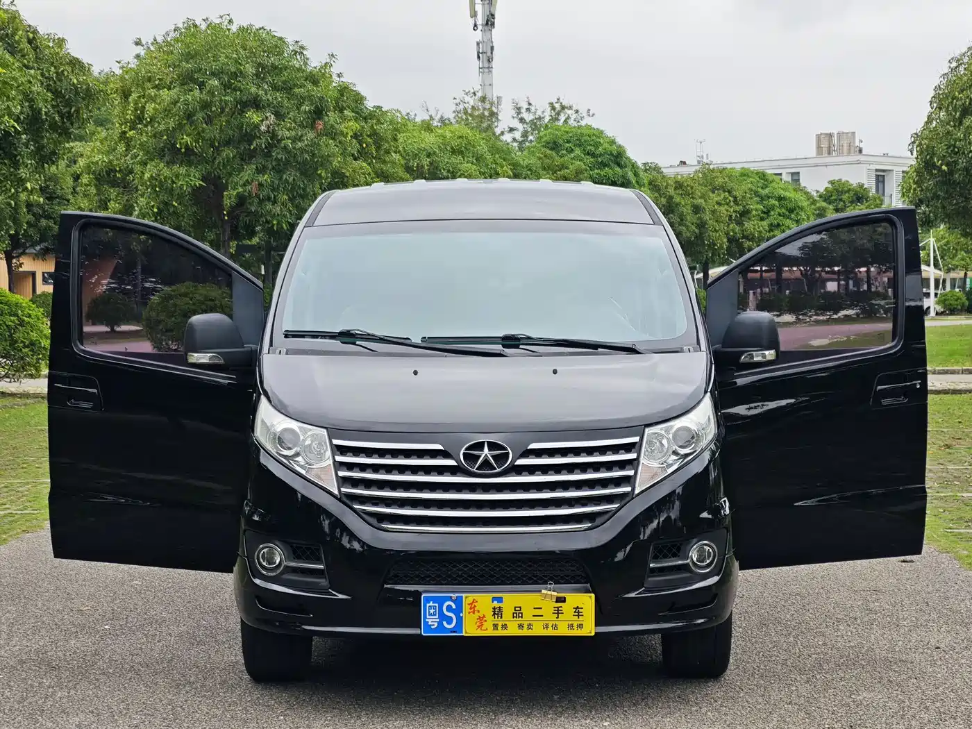 JAC Motors Refine M5 2017 2016 2.0T Gasoline Automatic Business Edition