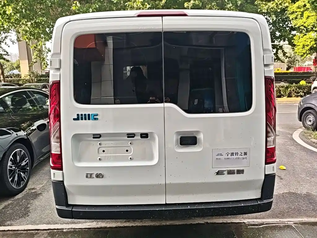 Jiangling E-Fushun 2025 2025 Clear Window Version 41.86kWh Short Wheelbase Low Roof