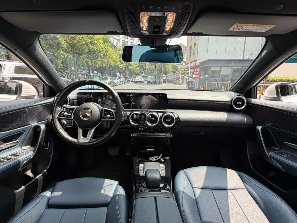 Фото 13 - Mercedes-Benz A-Class