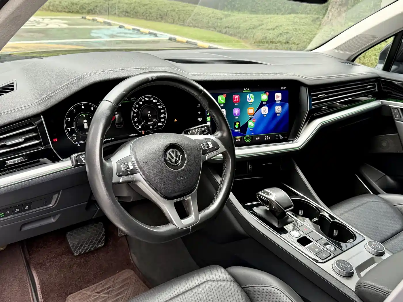 Volkswagen Touareg 2019 2.0TSI Sharp Wing Edition China VI фото 9