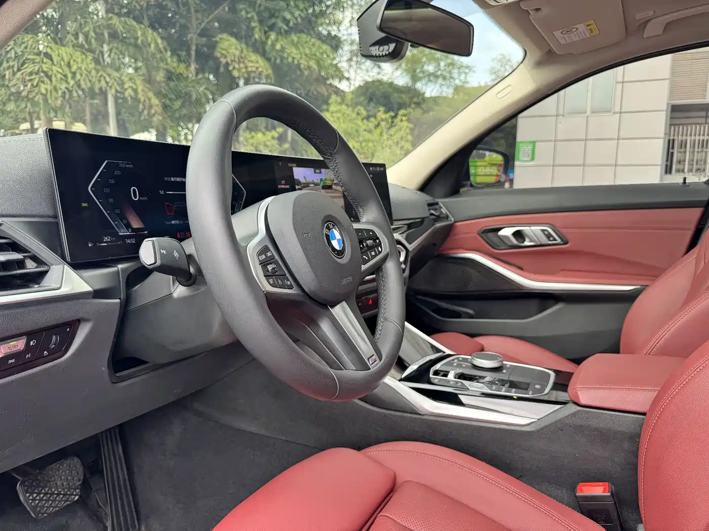 BMW 3 Series 2023 320Li M Sport Package фото 5