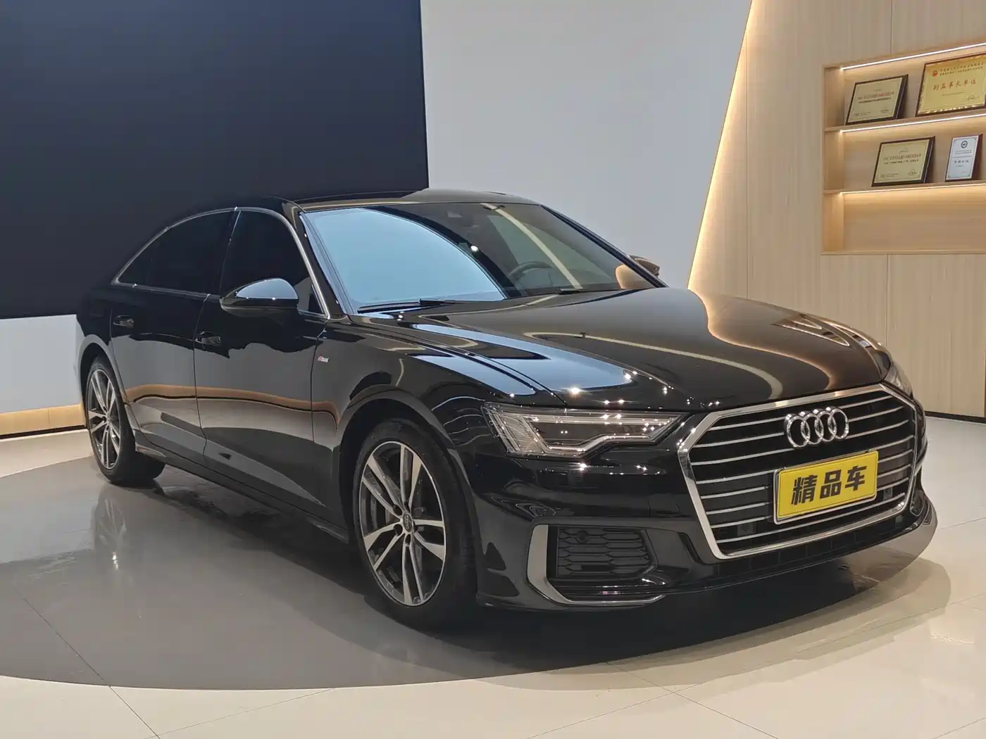 Audi A6L 2020 40 TFSI Luxury Dynamic фото 3