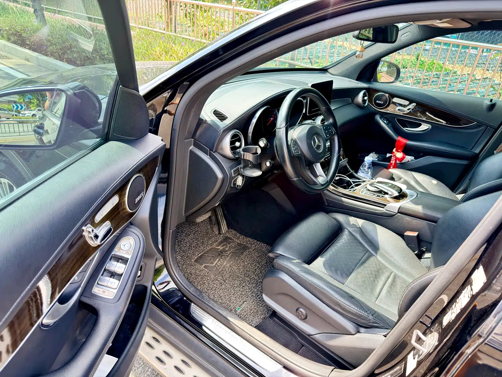 Фото 9 - Mercedes-Benz GLC