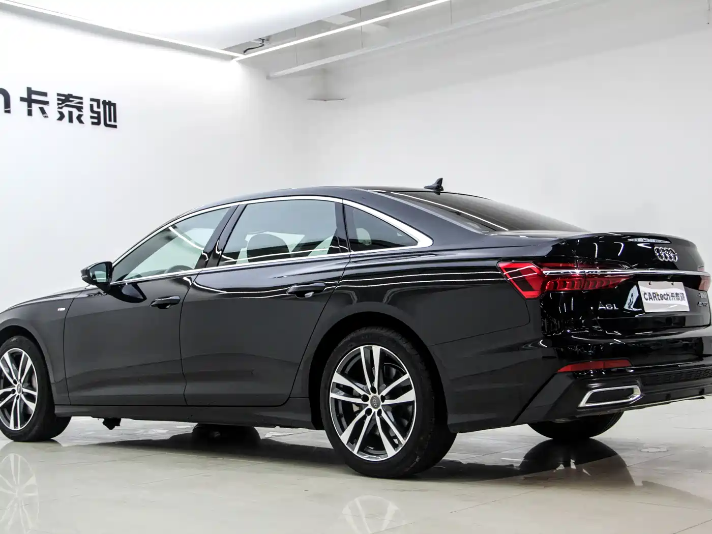 Audi A6L 2021 40 TFSI Luxury Sport фото 29