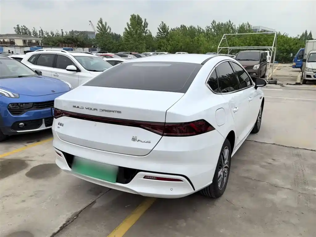 BYD Qin PLUS 2024 Glory Edition EV 420KM Leading фото 7