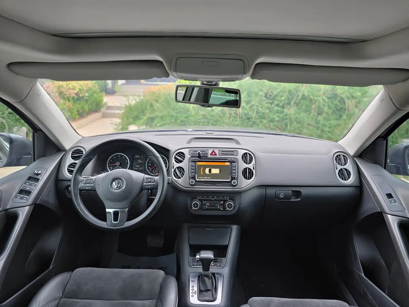 Volkswagen Tiguan 2010 2.0TSI Automatic AWD Flagship фото 5