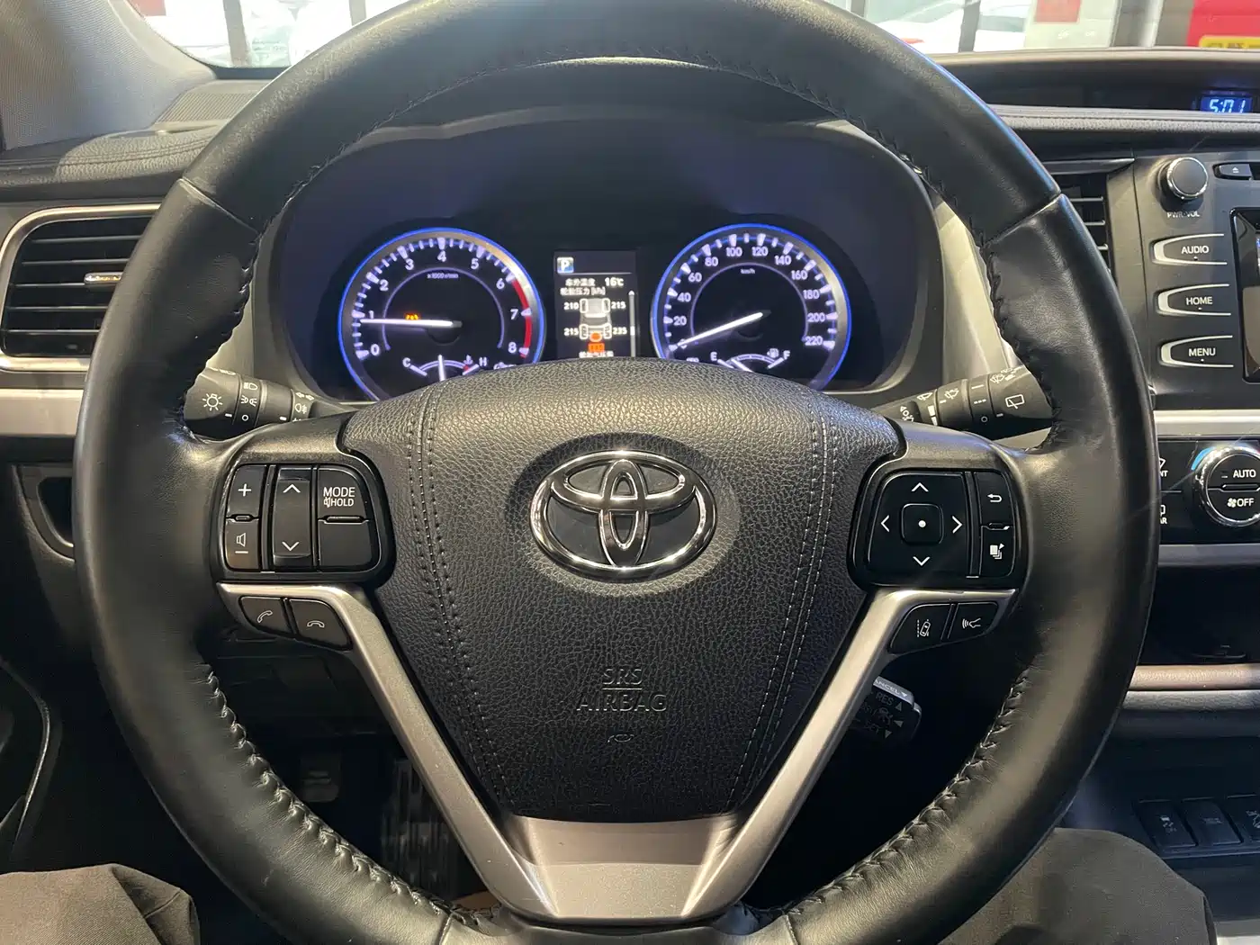 Toyota Highlander 2018 2.0T 4WD Luxury 7-seater (China V) фото 14