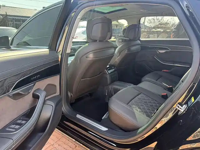 Audi A8, фото 2