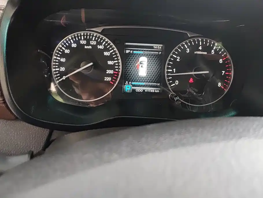 SWM Motor SWM X7 2018 2017 1.5T Automatic Smart Enjoy 7-seater