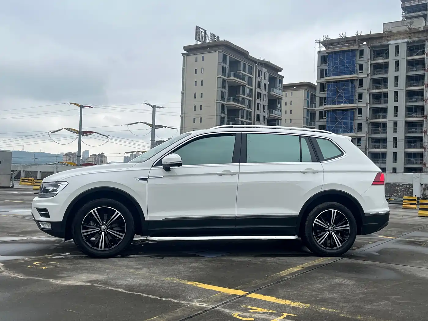 Volkswagen Tiguan L 2019 330TSI Automatic 2WD Panorama Comfort Edition China VI фото 3