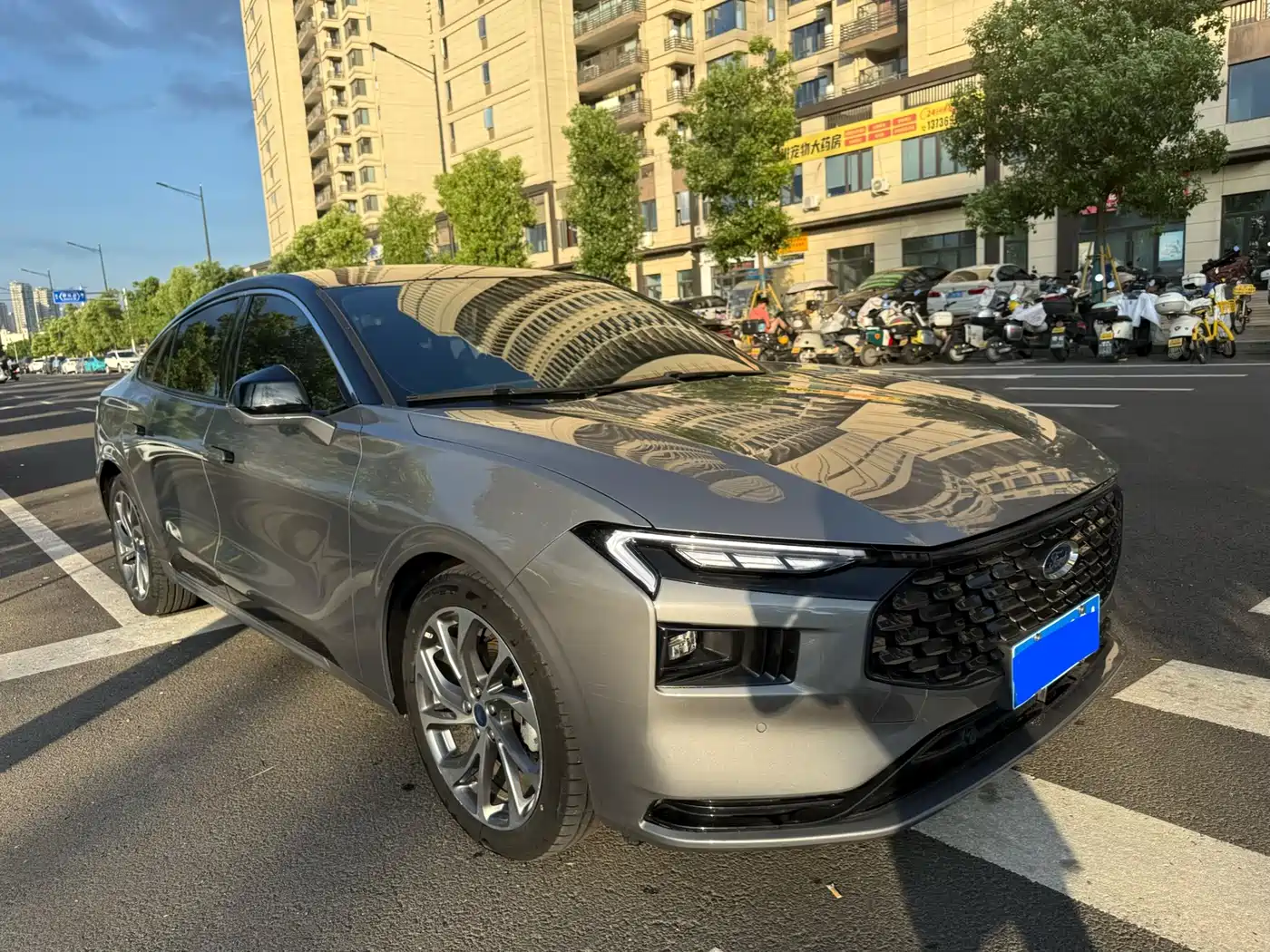 2025 Ford Mondeo