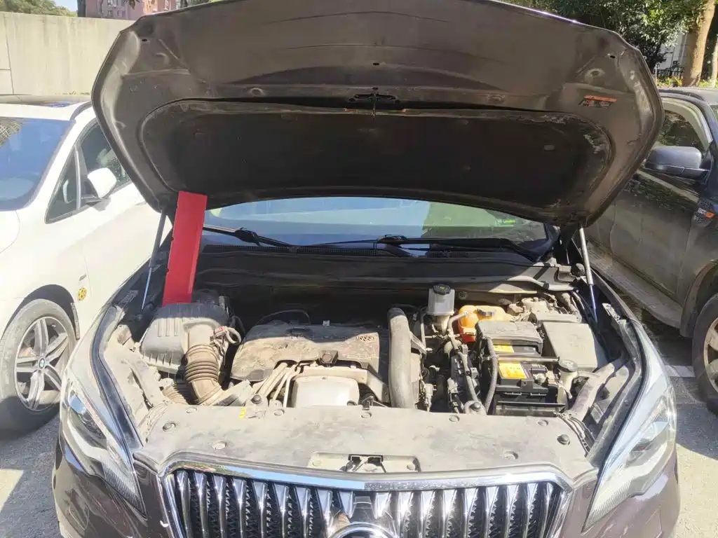 Фото 3 - Buick Envision Plus