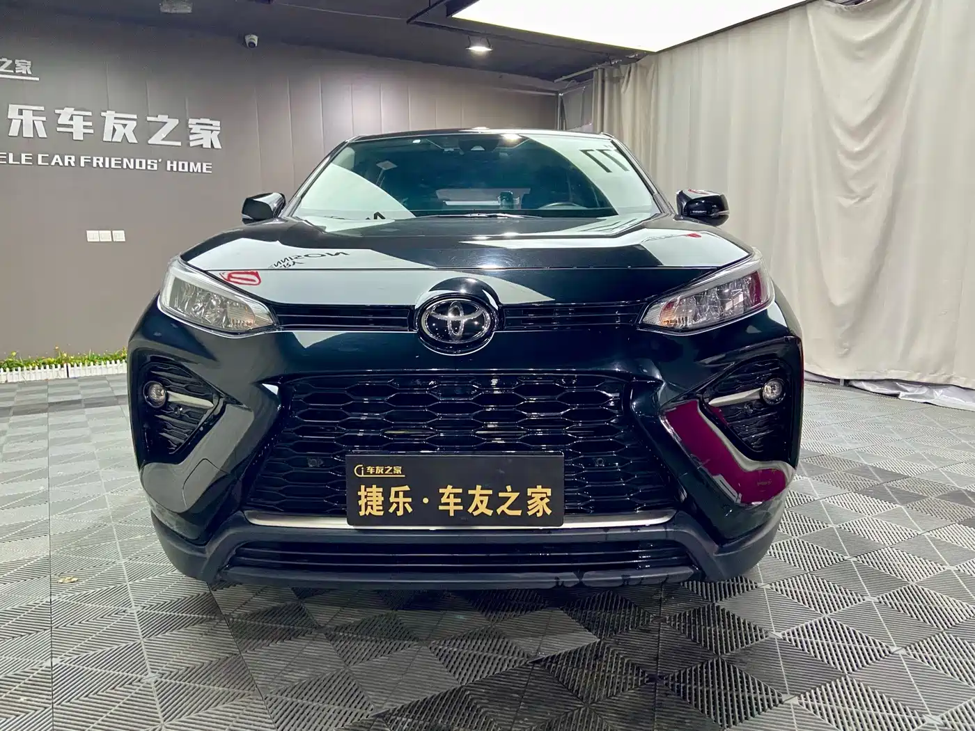 Фото 2 - Toyota Wildlander