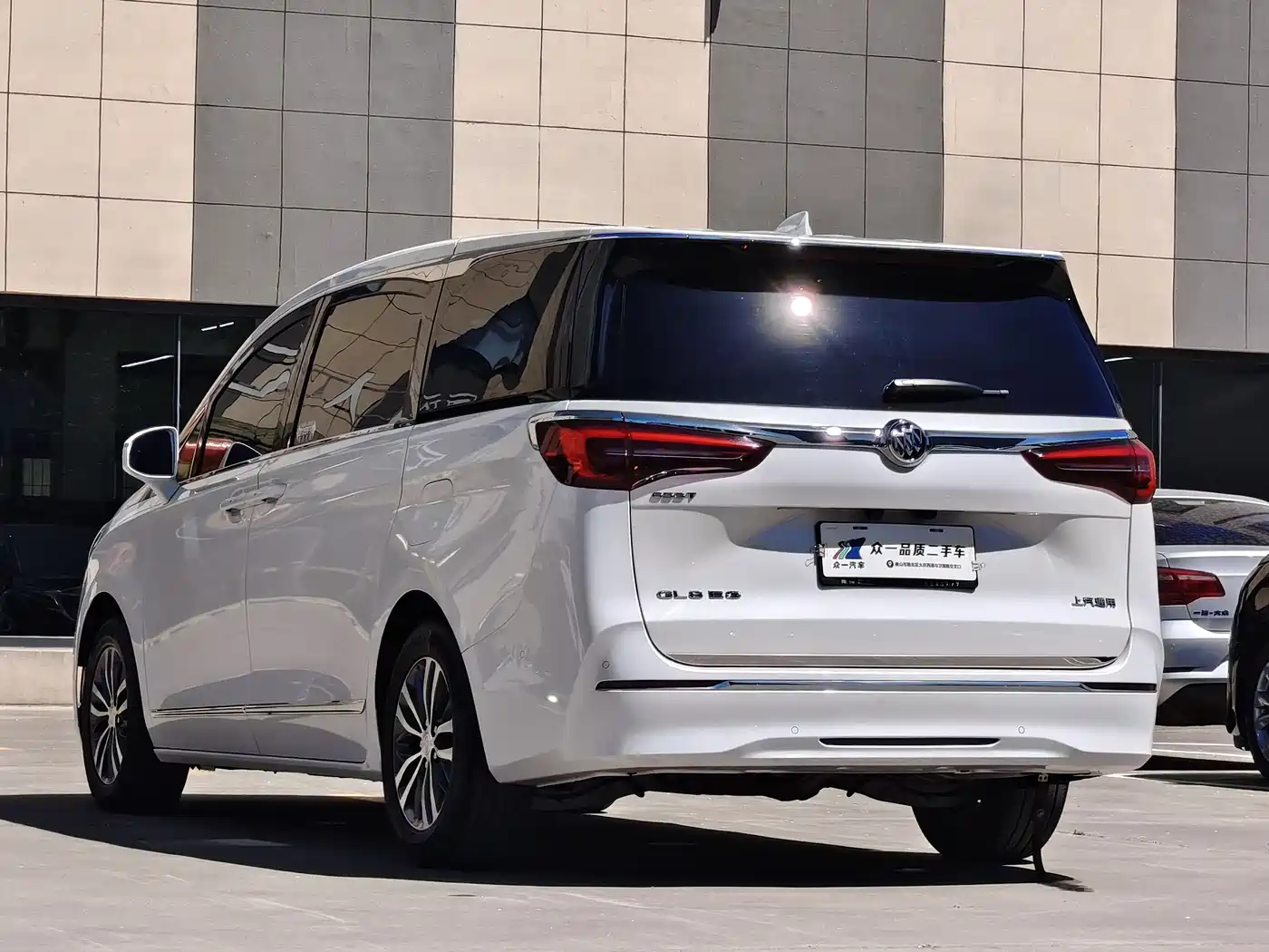 Buick GL8 2022 ES Landmark 653T Premium фото 5