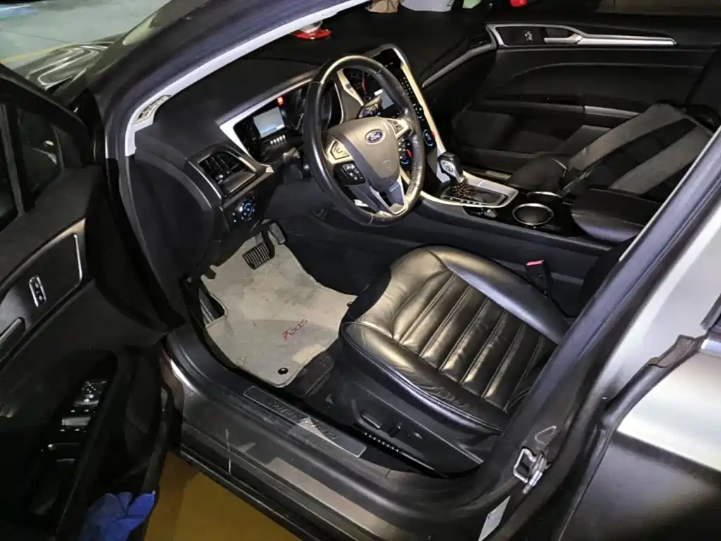 Ford Mondeo 2014 2013 Model 1.5L GTDi180 Fashion