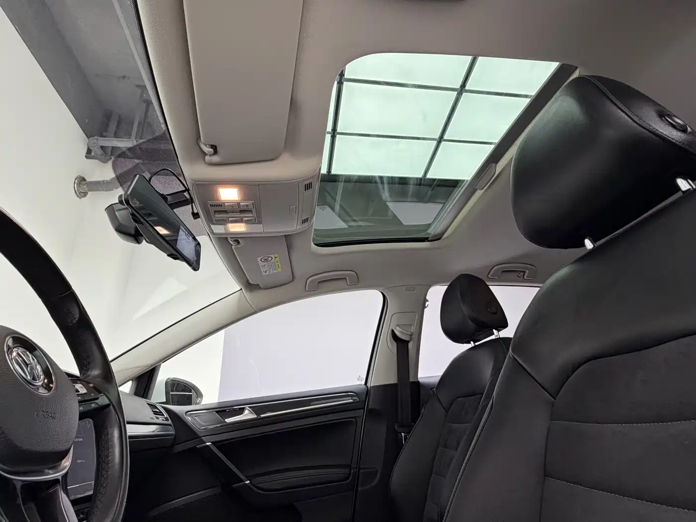 Volkswagen Golf 2020 Beloved Edition 280TSI DSG Luxury фото 14