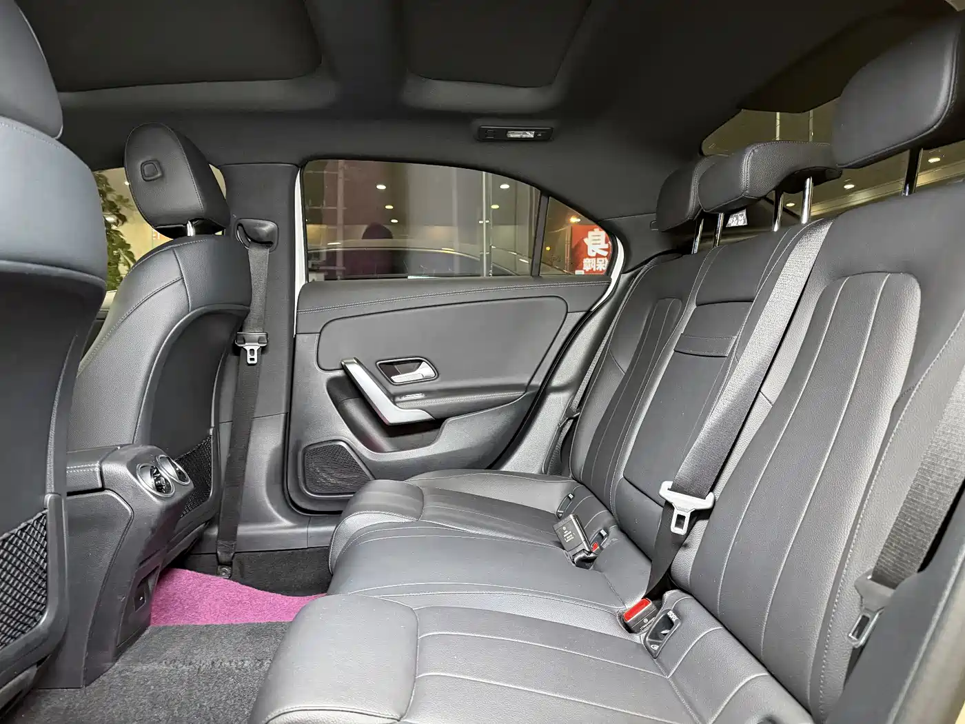Mercedes-Benz A-Class 2022 A 200 L Sport Sedan Dynamic фото 14