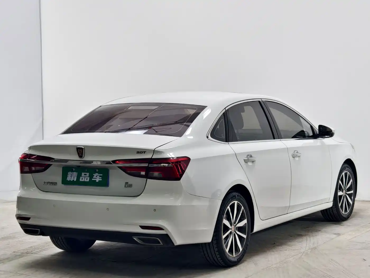 Фото 4 - Roewe i6