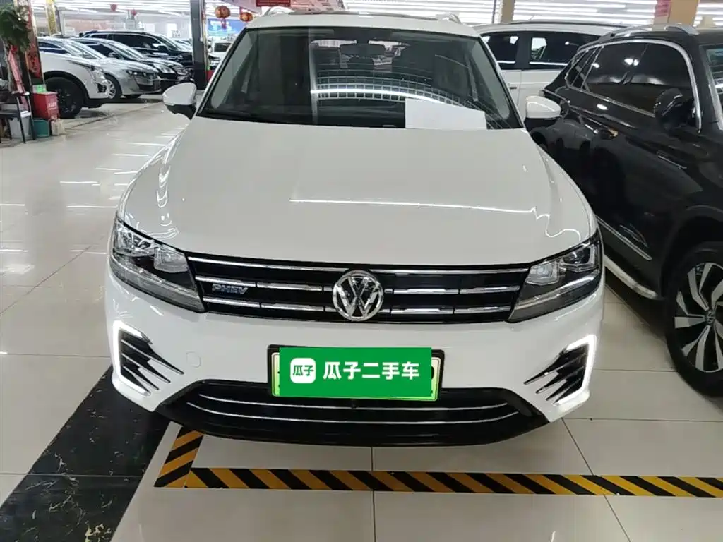 Volkswagen Tiguan L PHEV 2019 430PHEV Hybrid Luxury Edition фото 3
