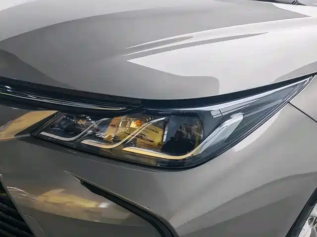 Toyota Corolla 2021 Hybrid 1.8L E-CVT Elite Edition фото 16