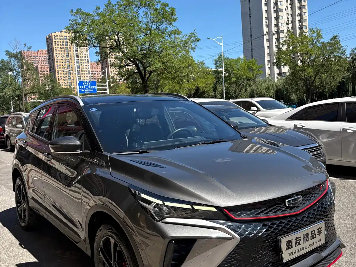 Фото 3 - Geely Binyue
