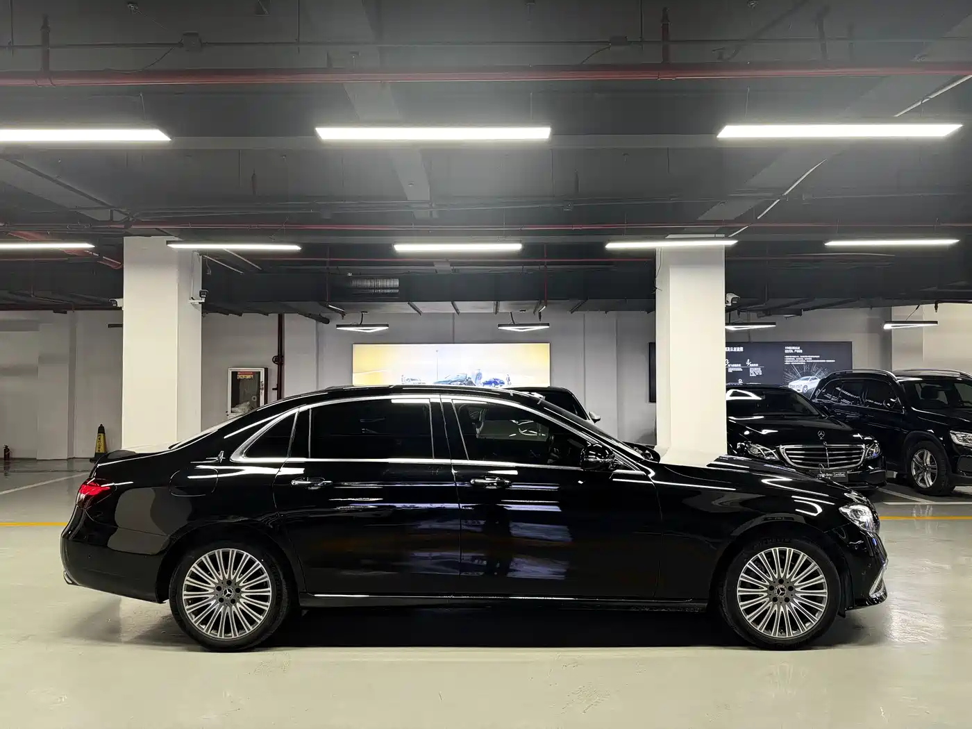 Mercedes-Benz E-Class 2023 E 300 L Luxury фото 4