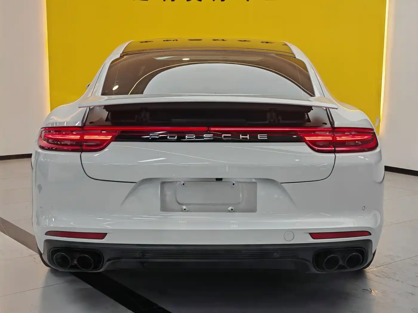 Porsche Panamera 2017 Panamera Executive Long Wheelbase 3.0T фото 3