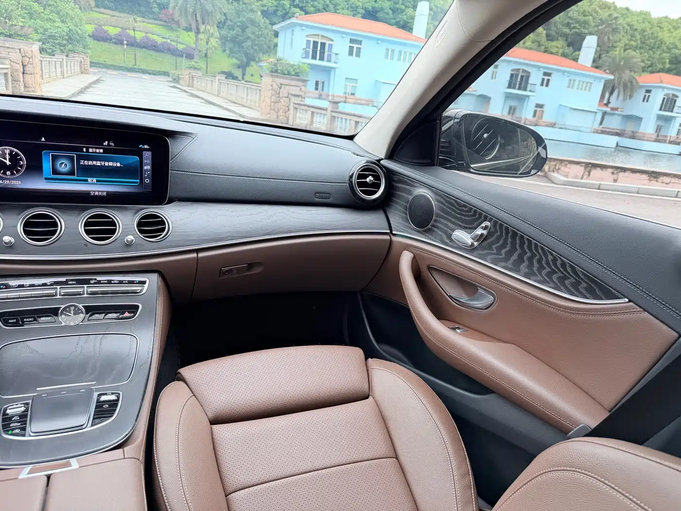 Mercedes-Benz E-Class 2019 E 260 L Sport фото 13