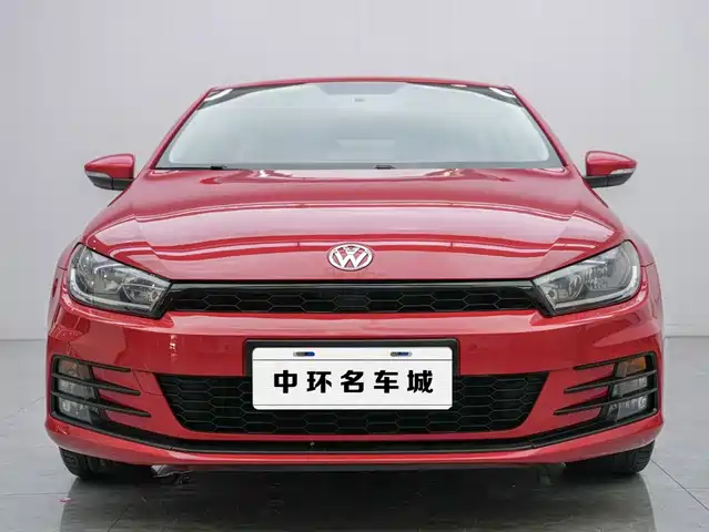 Volkswagen Scirocco 2015 1.4TSI Trend Edition — фото 4