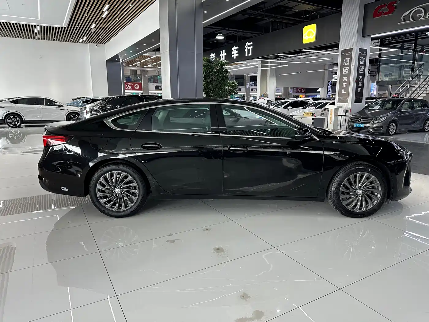 Buick LaCrosse 2025 2025 Model 28T Platinum Edition