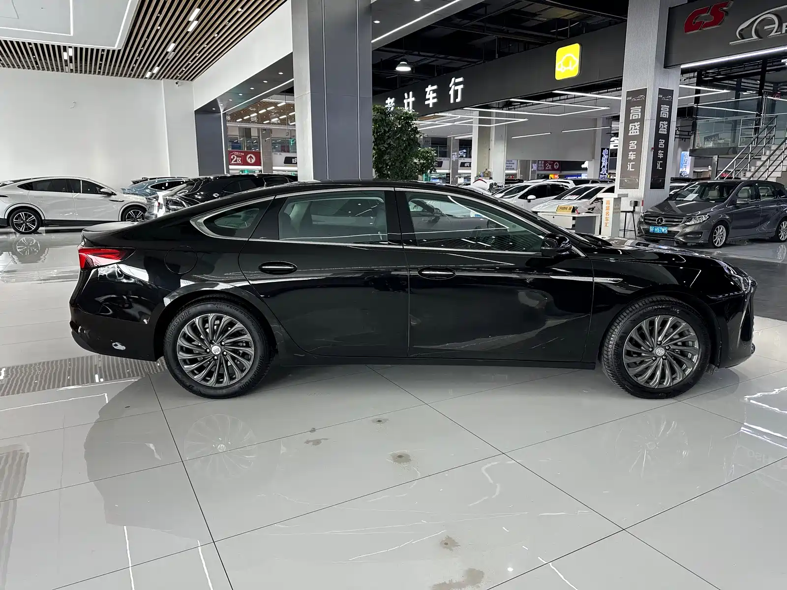 صورة 19 - Buick LaCrosse