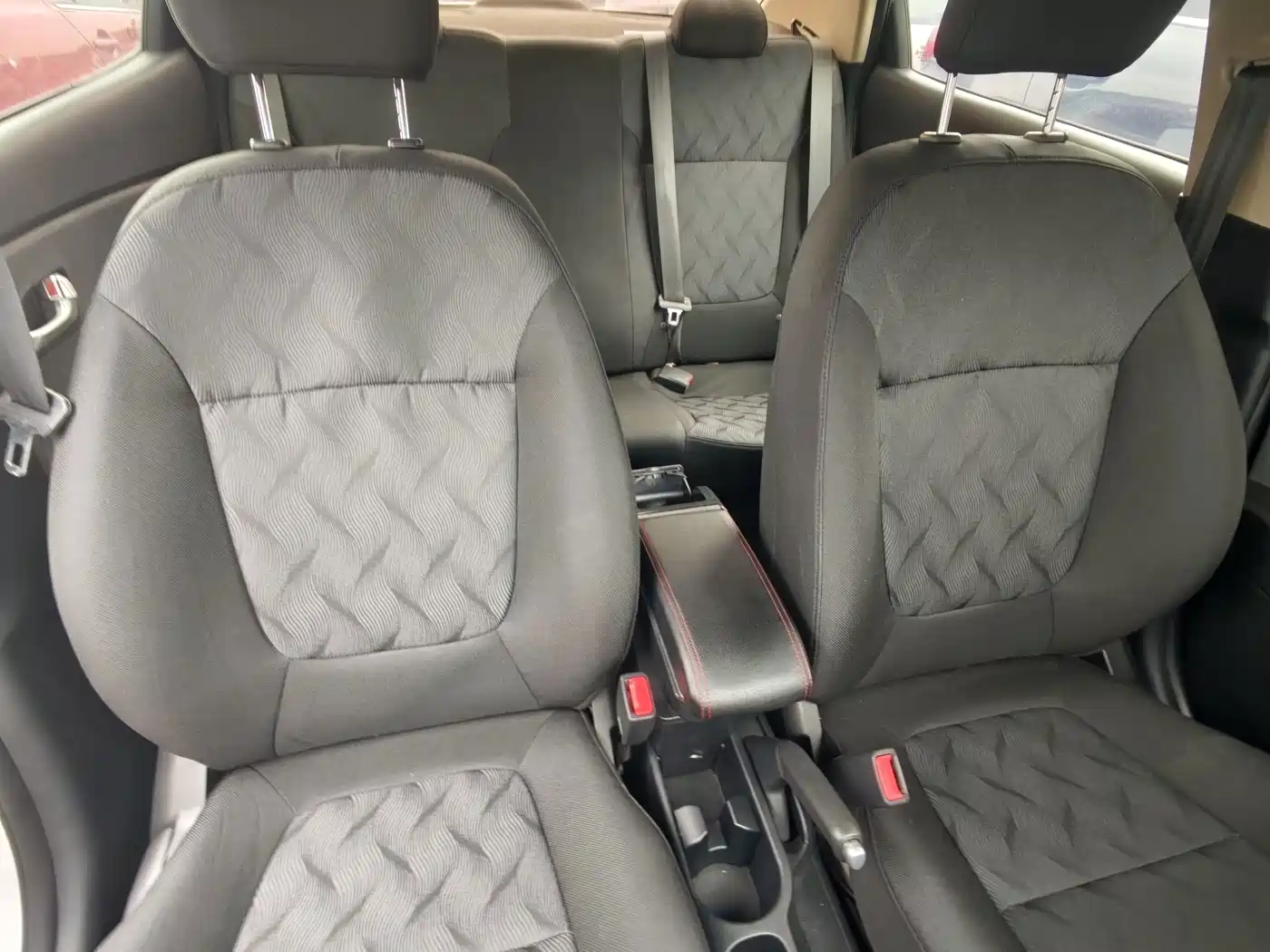 Kia K2 2017 2015 Sedan 1.4L AT GLS