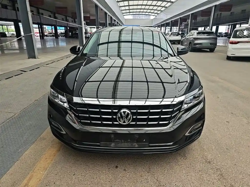 Volkswagen Passat 2019 330TSI Elite Version China VI фото 3