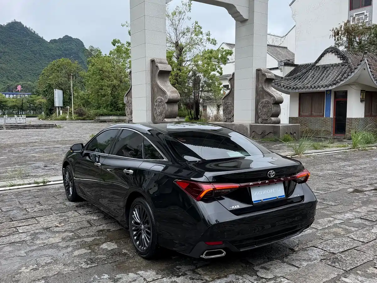 Toyota Avalon 2019 2.0L XLE Premium Edition (China VI) фото 5